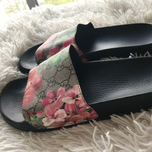 Gucci Pink Flower Print Slides Size 9